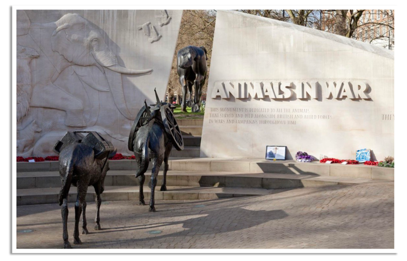 Het monument voor dieren in oorlogstijd bij Marble Arch in Londen.