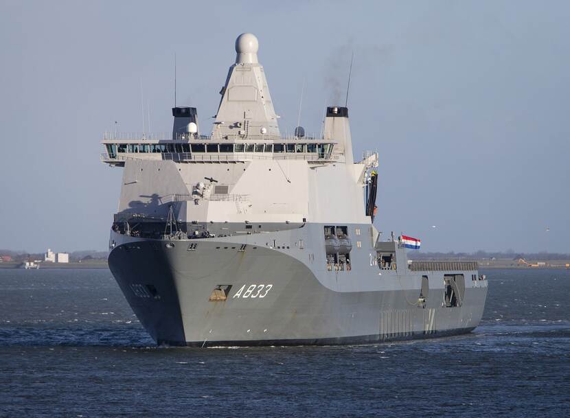 Foto van Zijner Majesteits Karel Doorman.