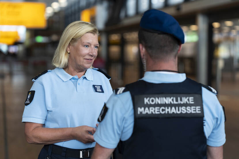 Portret van kapitein Sarah, BMW’er.