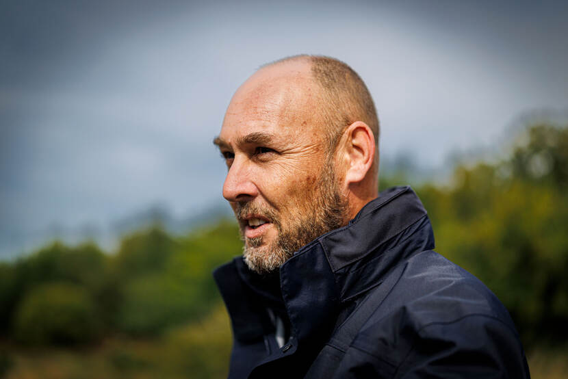 Portret van marechaussee K9.