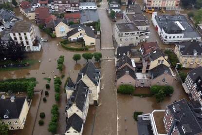 Luchtbeeld van Valkenburg vanuit drone.