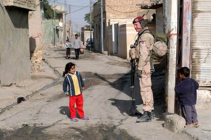 Een infanterist van 11 Infanteriebataljon in 2005 in Irak