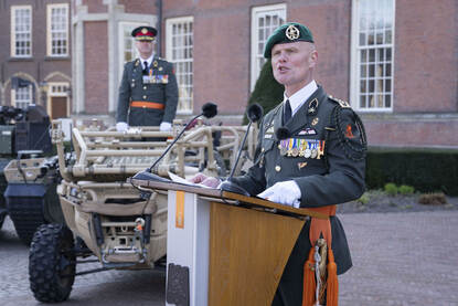 luitenant-generaal Jan Swillens de Commandant Landstrijdkrachten houdt een toespraak