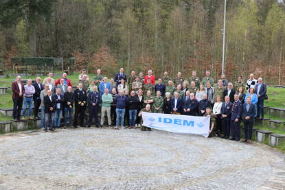 Een groepsfoto van de militairen op IDEM-dag.
