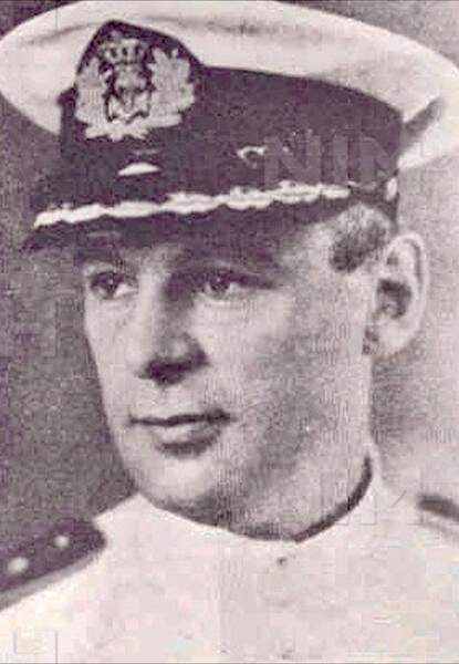 KLTZ Eugène Lacomblé, naar wie het schip is vernoemd.